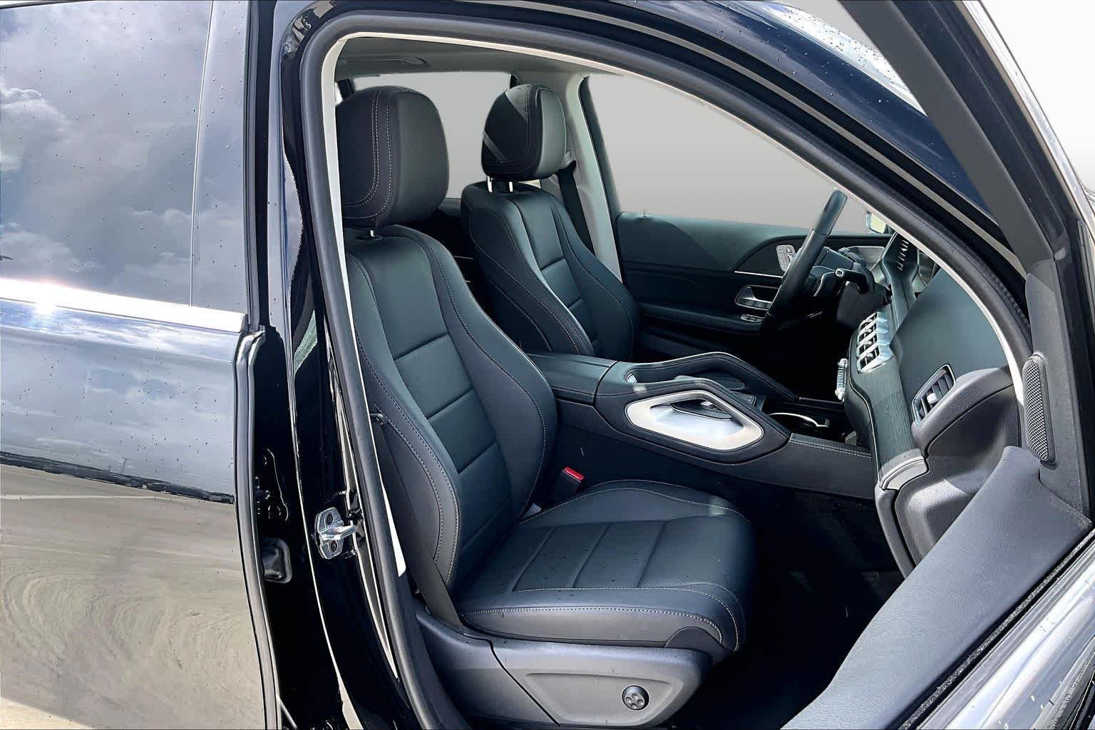 Used 2025 Black Mercedes-Benz GLE 350 image 9