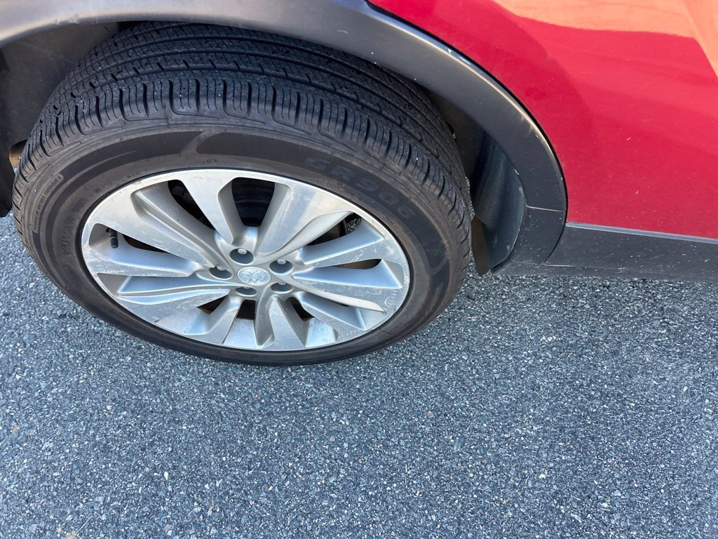 Used 2018 Red Buick Preferred image 11
