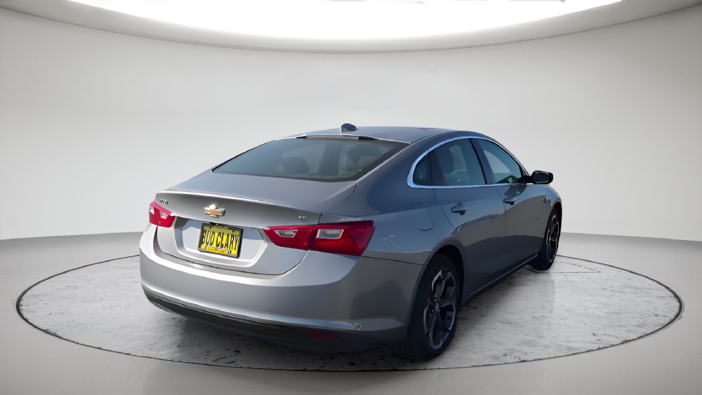 Used 2023 Gray Chevrolet LT image 12