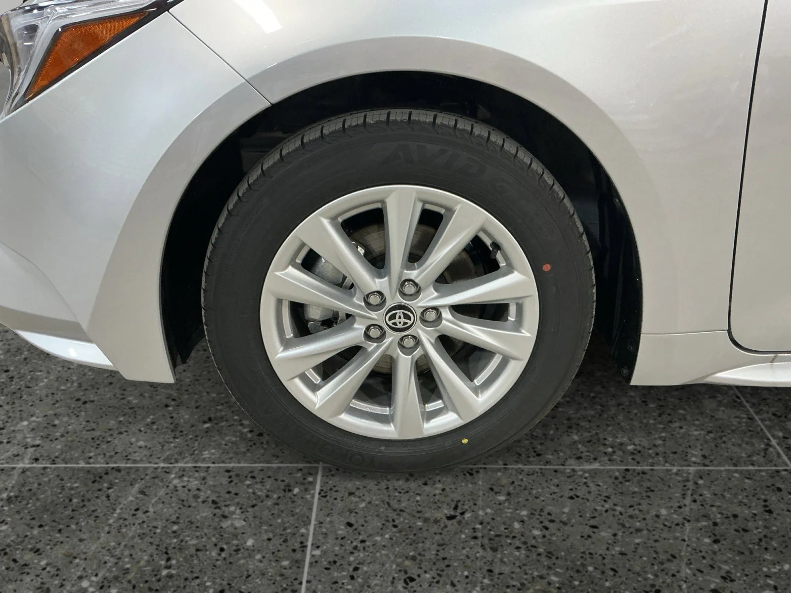 2026 Toyota Corolla XLE - Photo 14