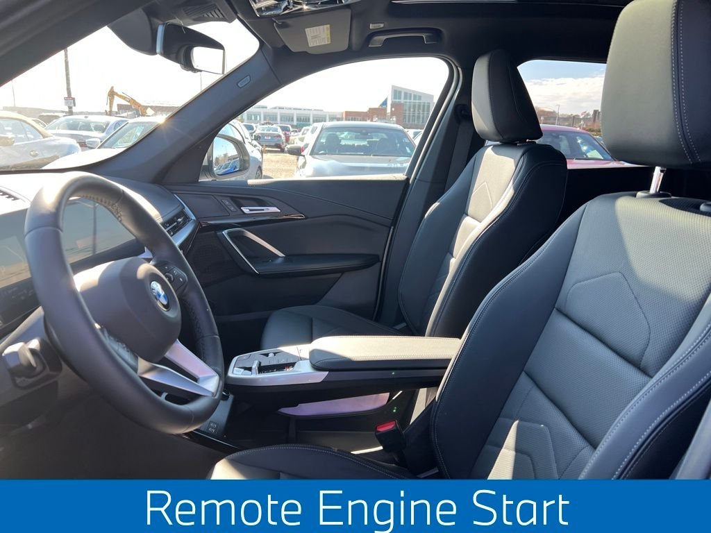 Used 2026 Silver BMW xDrive28i image 3