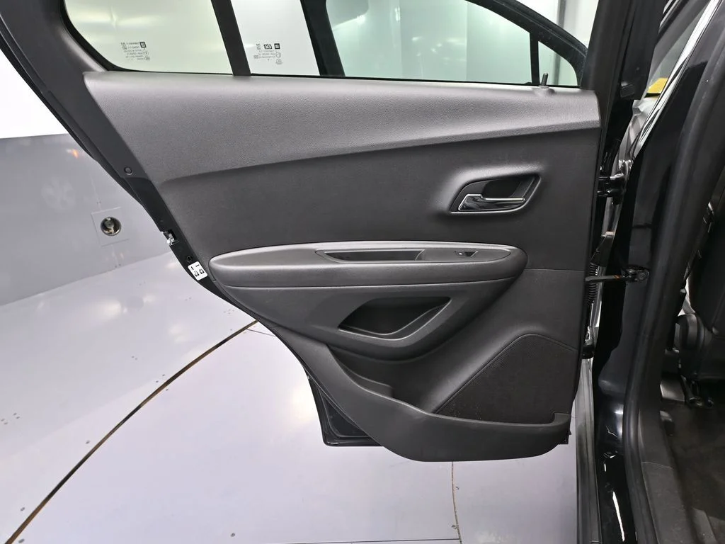 2020 Chevrolet Trax LT - Photo 31