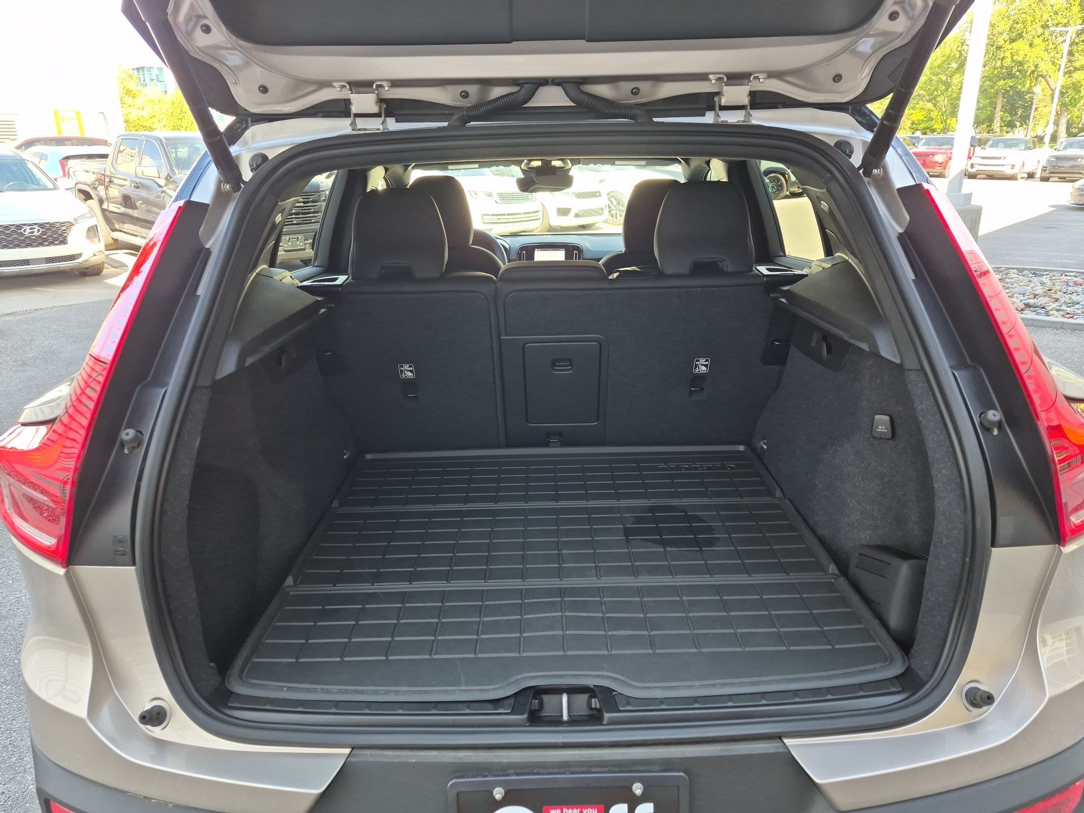 Certified Used 2023 Bright Dusk Volvo Ultimate image 27