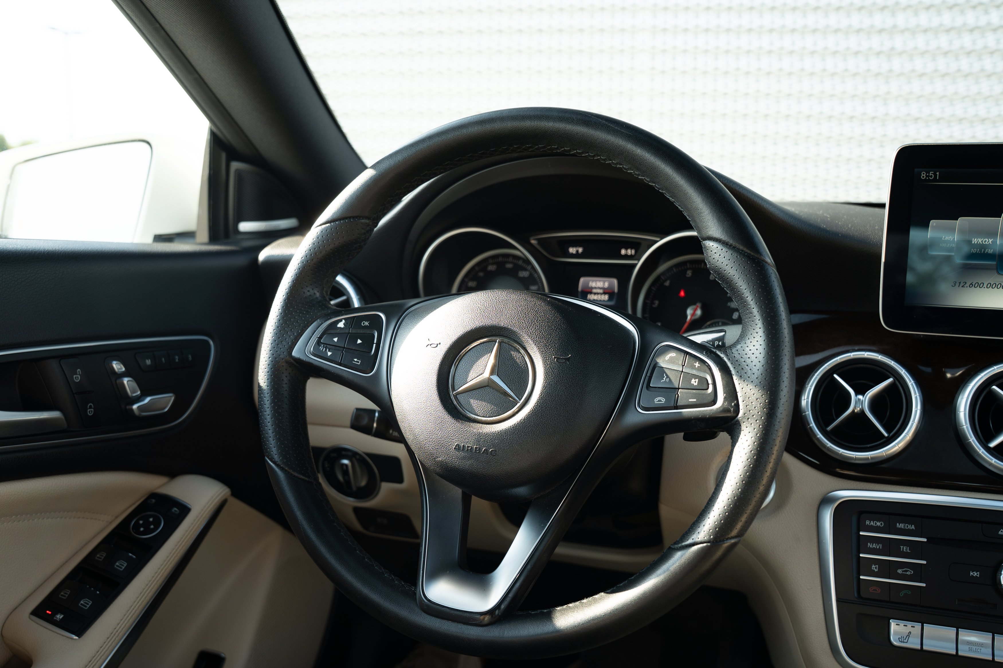 Used 2017 Cirrus White Mercedes-Benz CLA 250 image 9