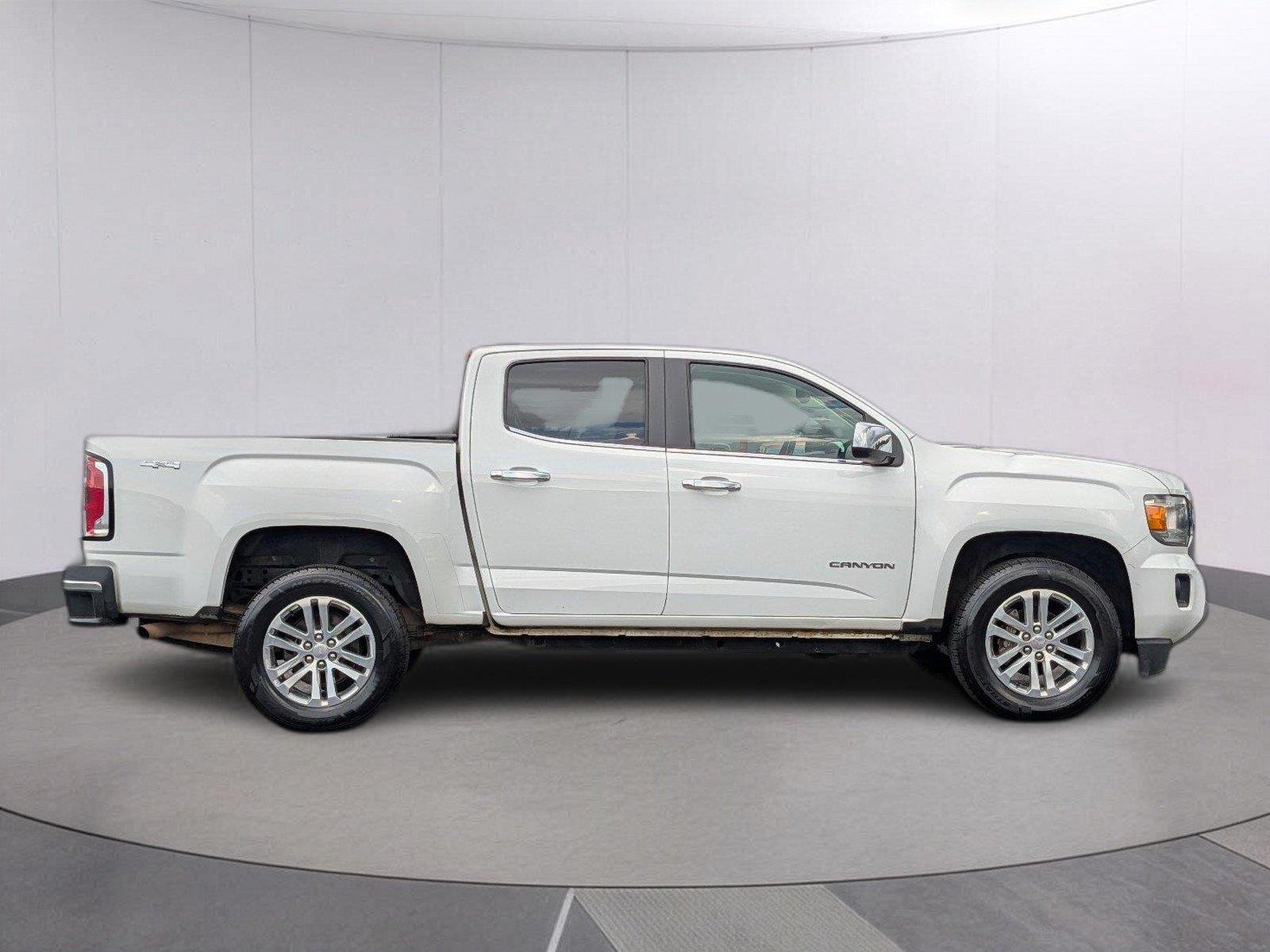 Used 2020 SUMMIT WHITE GMC 4WD SLT image 7