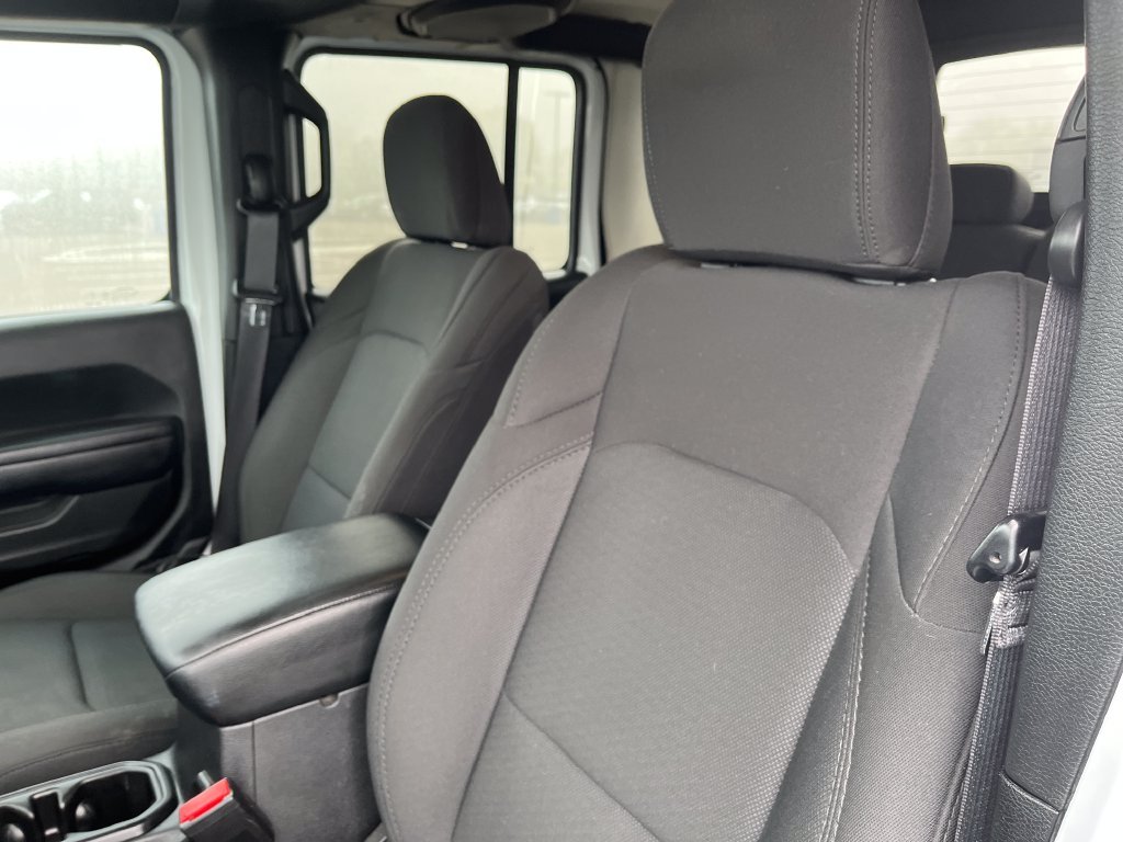 Used 2023 White Jeep Willys image 13