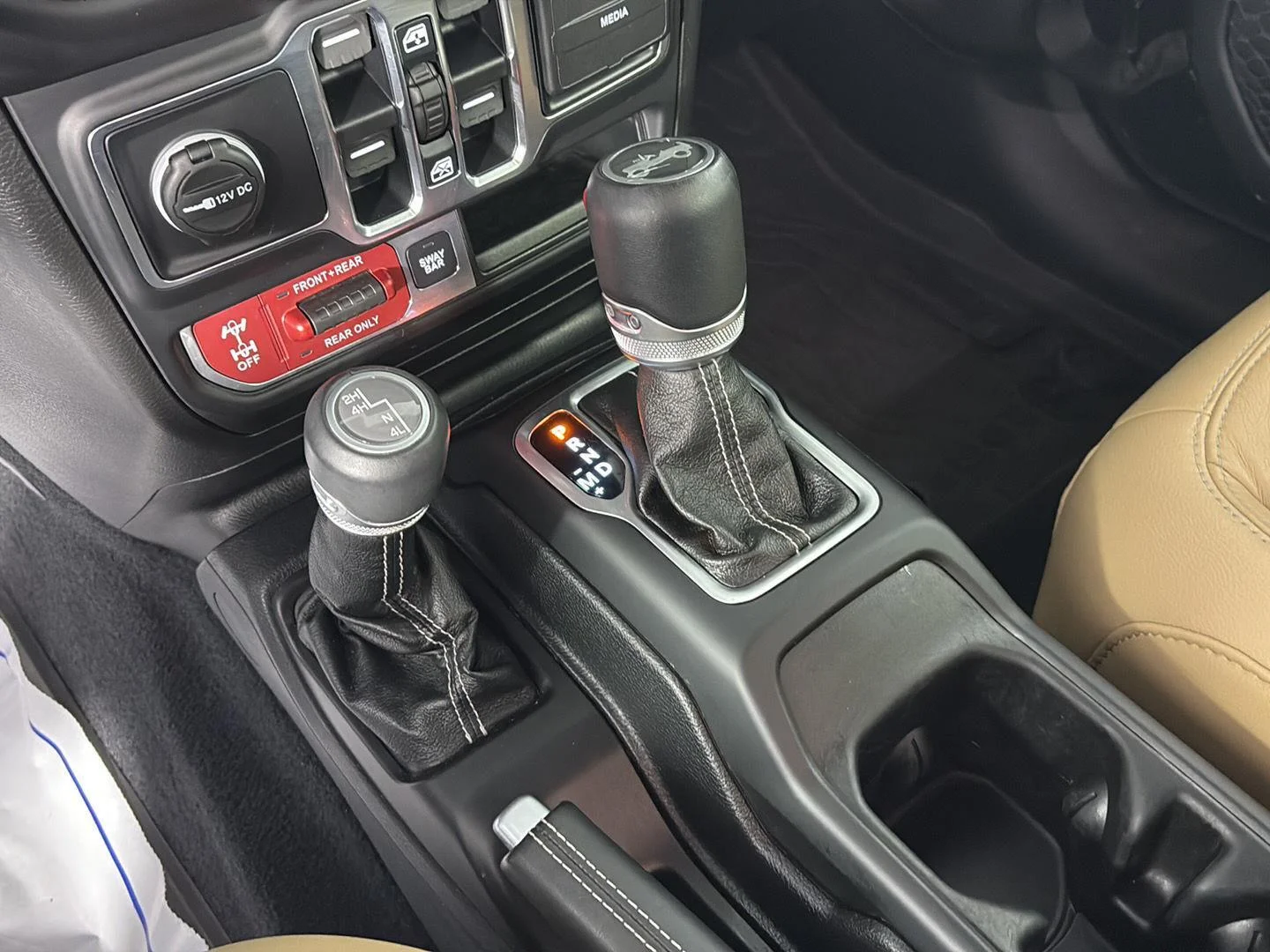Used 2019 Black Clearcoat Jeep Rubicon image 39