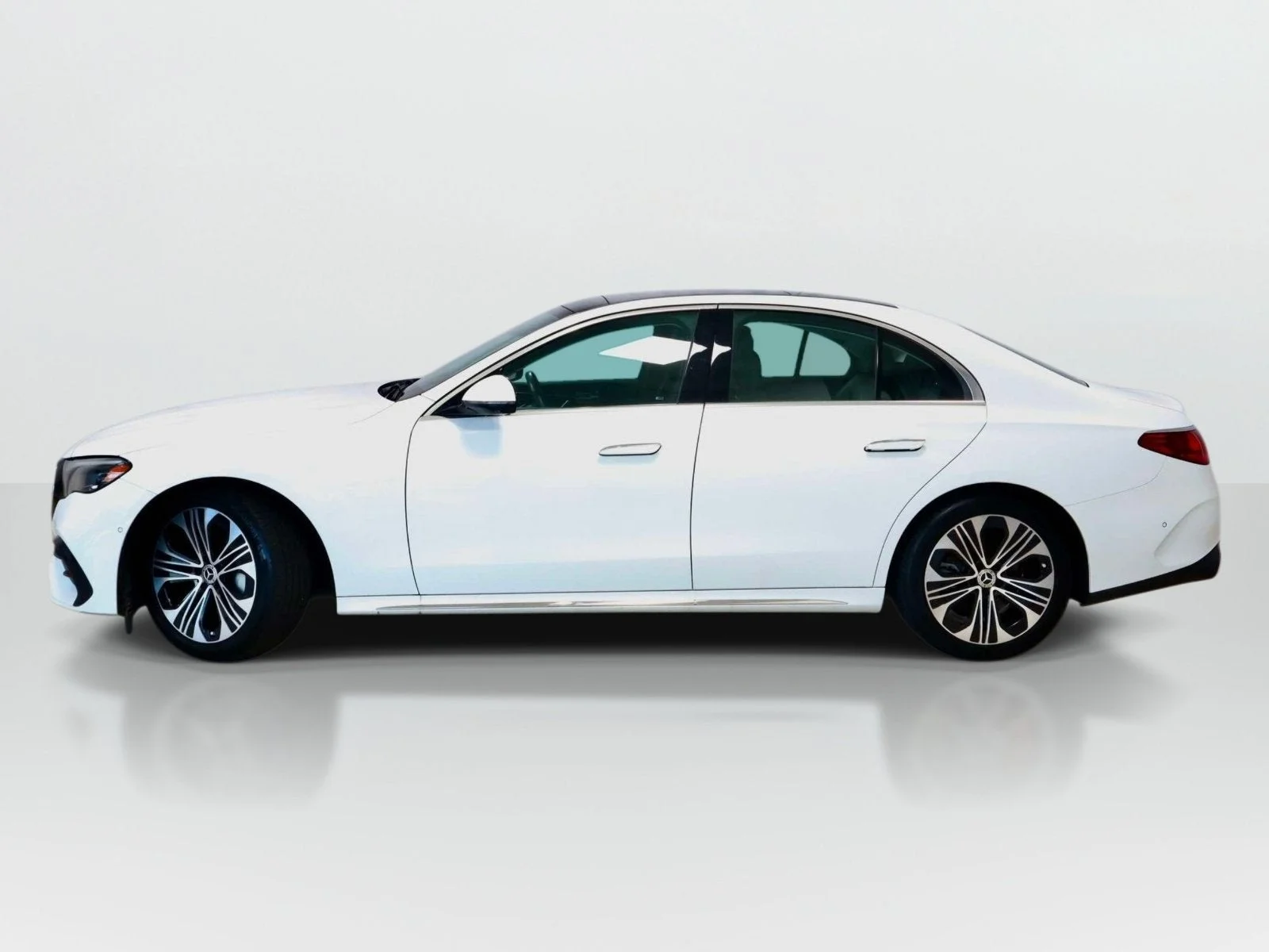 Used 2025 Polar White Mercedes-Benz E 350 image 2