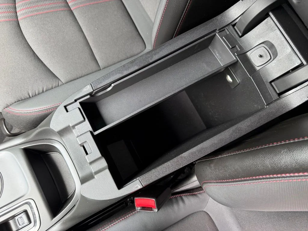 Used 2022 White Chevrolet RS image 26