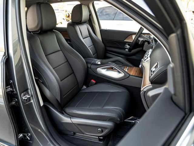 Used 2025 Selenite Gray Metallic Mercedes-Benz GLE 350 image 27