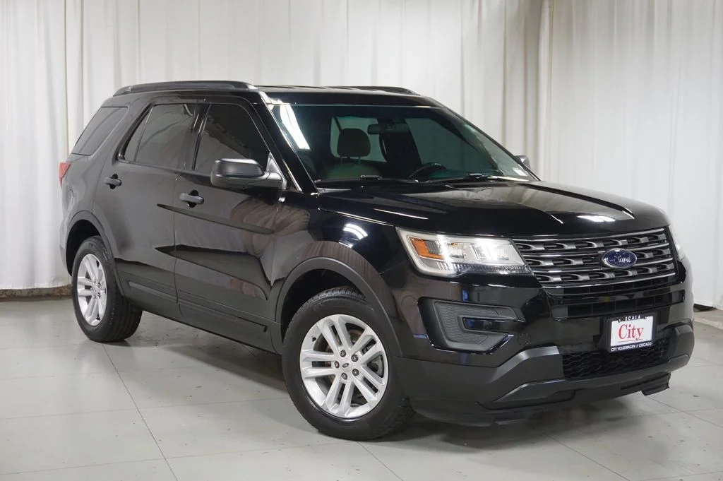 Used 2016 Shadow Black Ford Base image 3