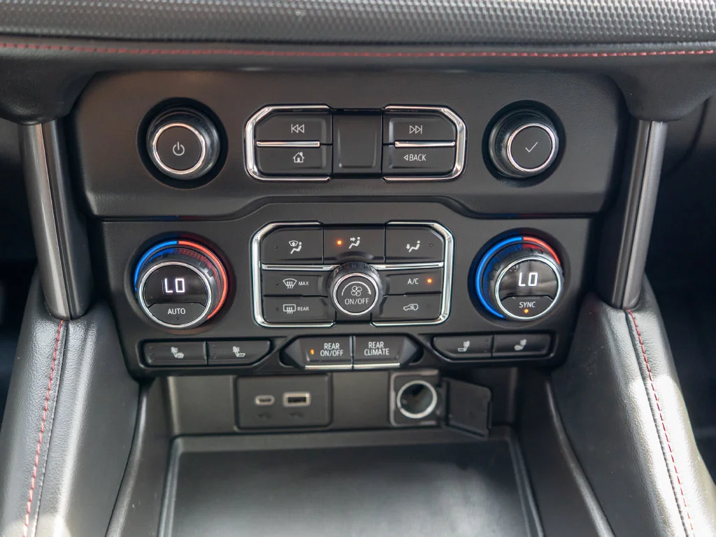 Used 2021 White Chevrolet RST image 31