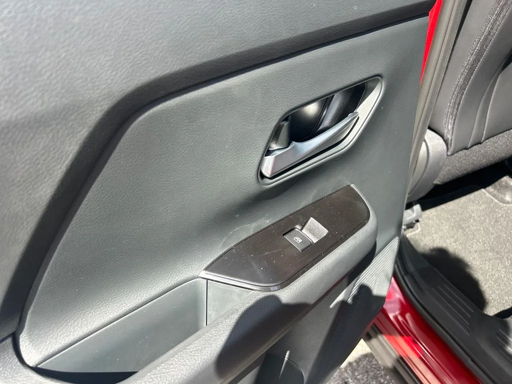 2026 Nissan KICKS SR - Photo 19