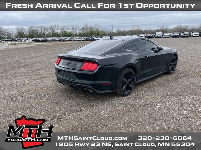 2022 Ford Mustang EcoBoost - Photo 9
