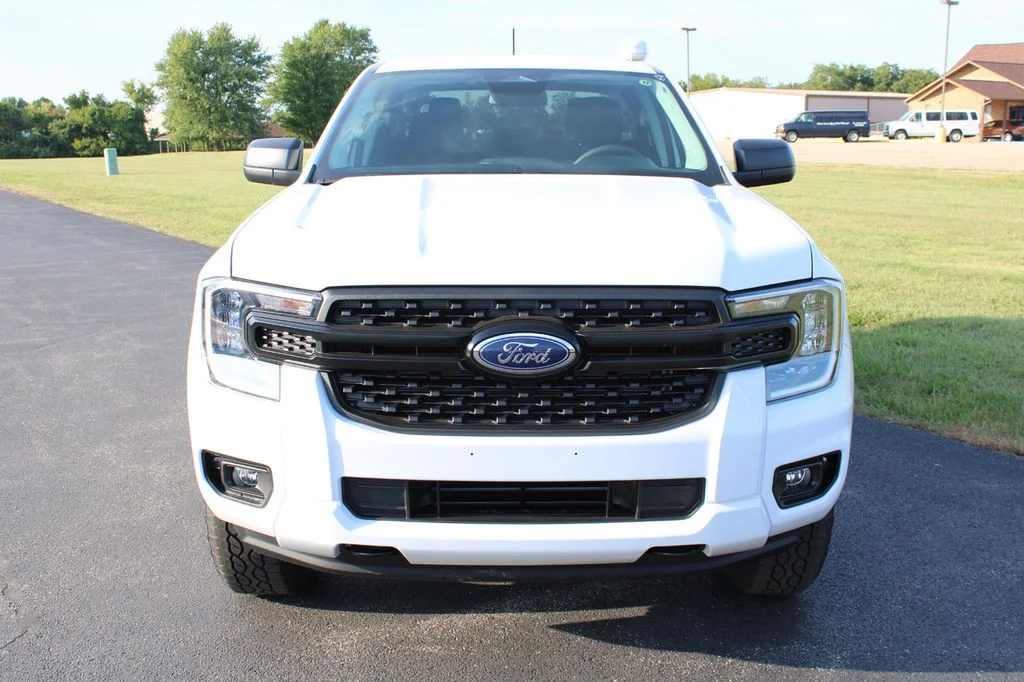 New 2026 Oxford White Ford XL image 2