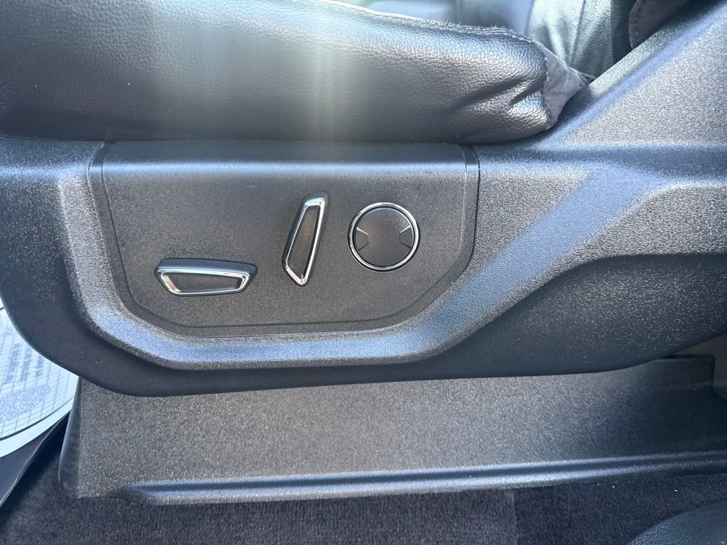 Used 2019 Magnetic Ford XLT image 14