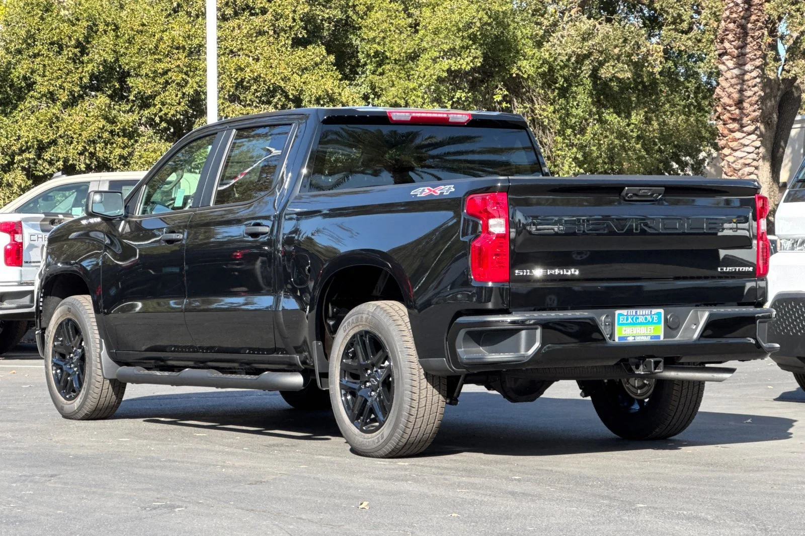 2026 Chevrolet Silverado 1500 Custom view 5