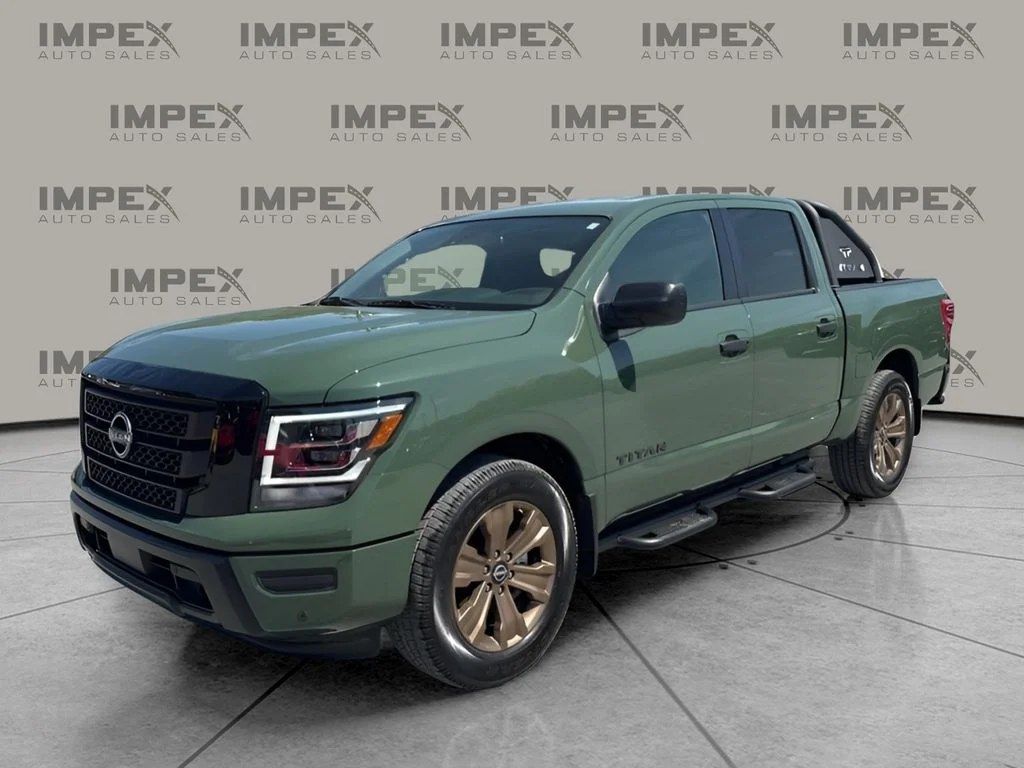 Used 2024 Green Nissan SV image 1