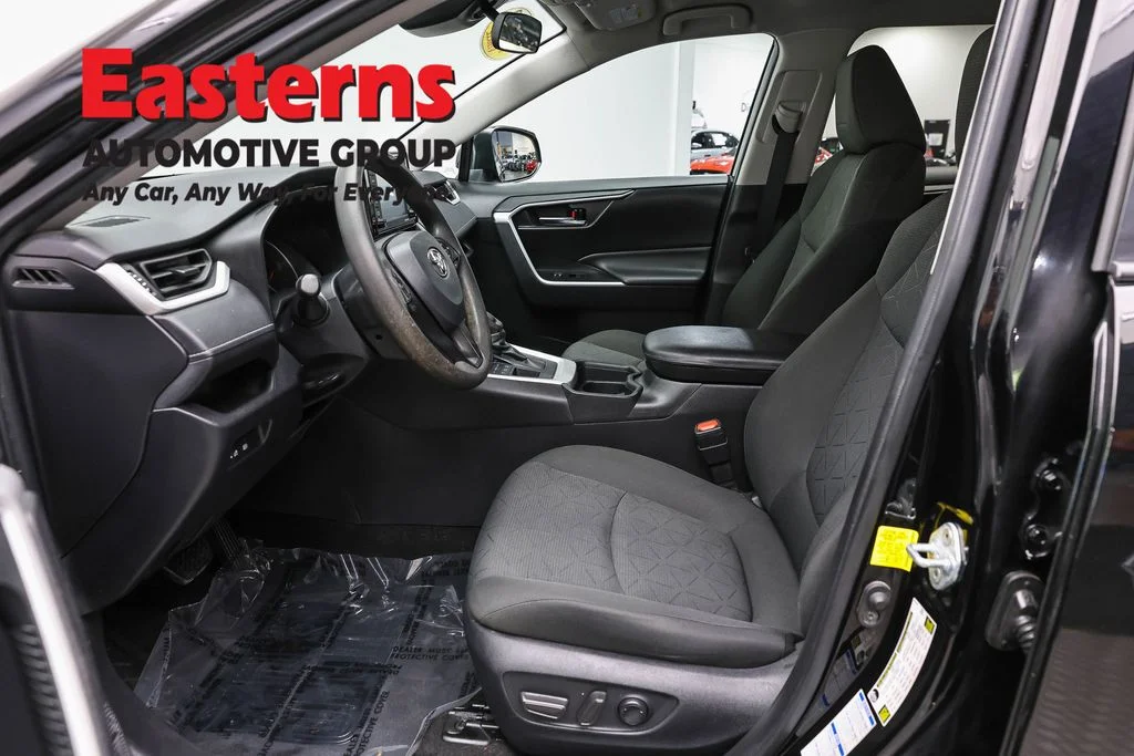 Used 2021 Black Toyota XLE image 13