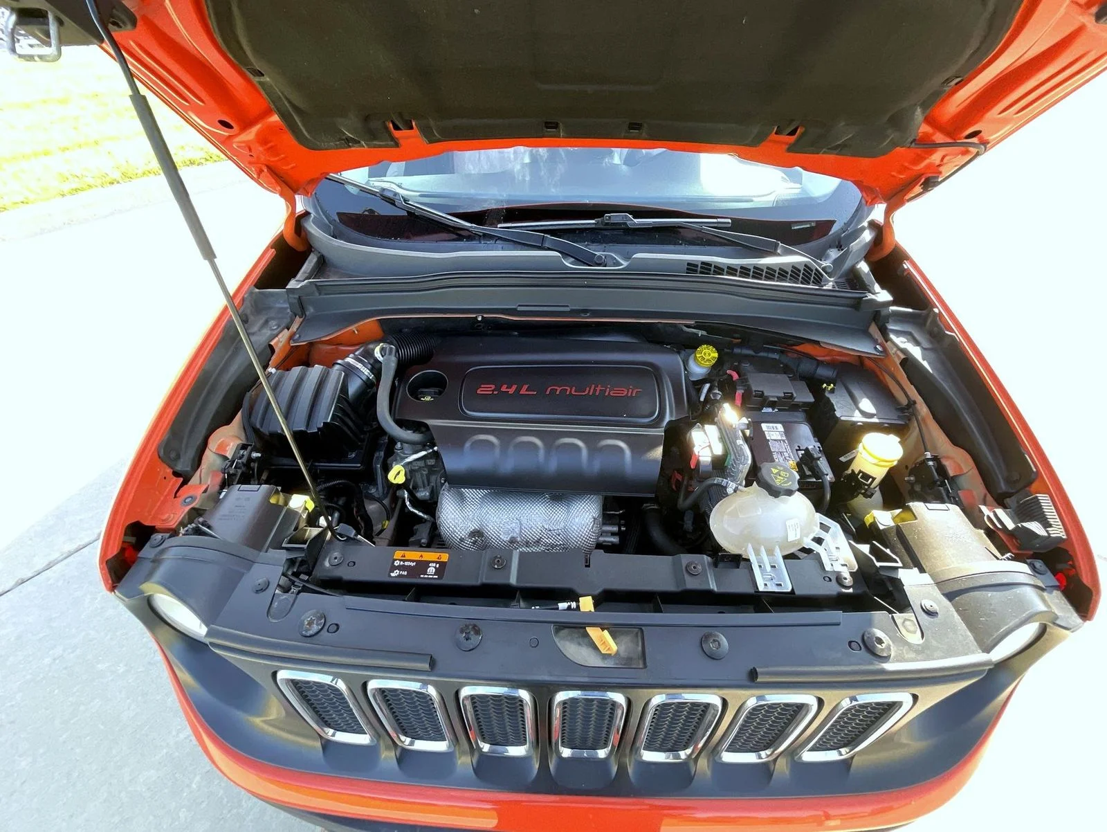 Used 2017 Orange Jeep Latitude image 20