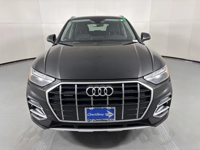 Used 2023 Black Audi 40 Premium image 3