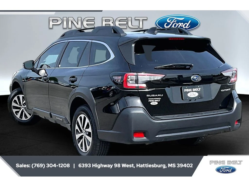 Used 2023 Crystal Black Silica Subaru Premium image 2
