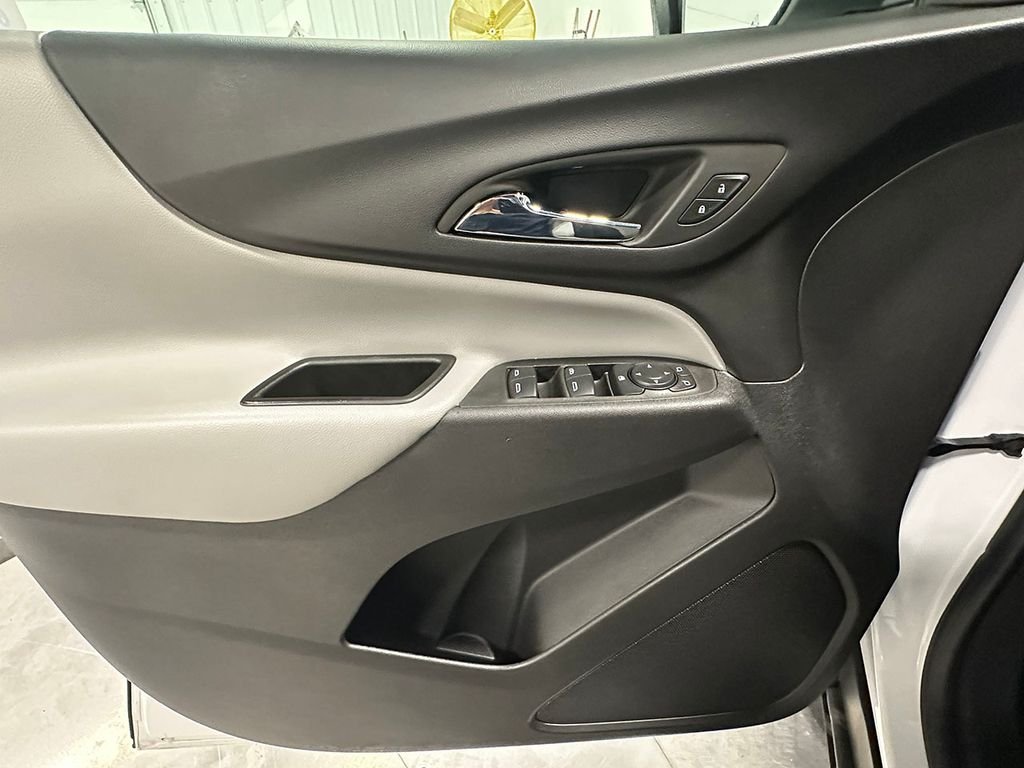 Used 2024 White Chevrolet LS image 19