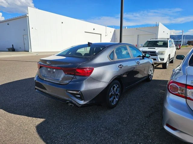 Used 2021 Gray Kia LXS image 5
