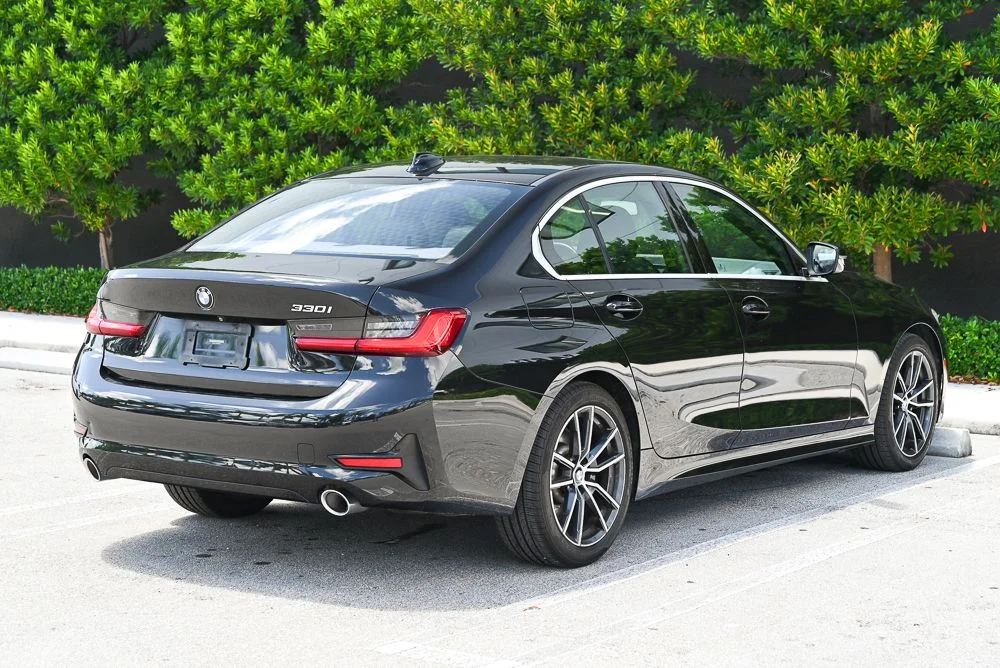 Used 2019 Black BMW 330i image 6