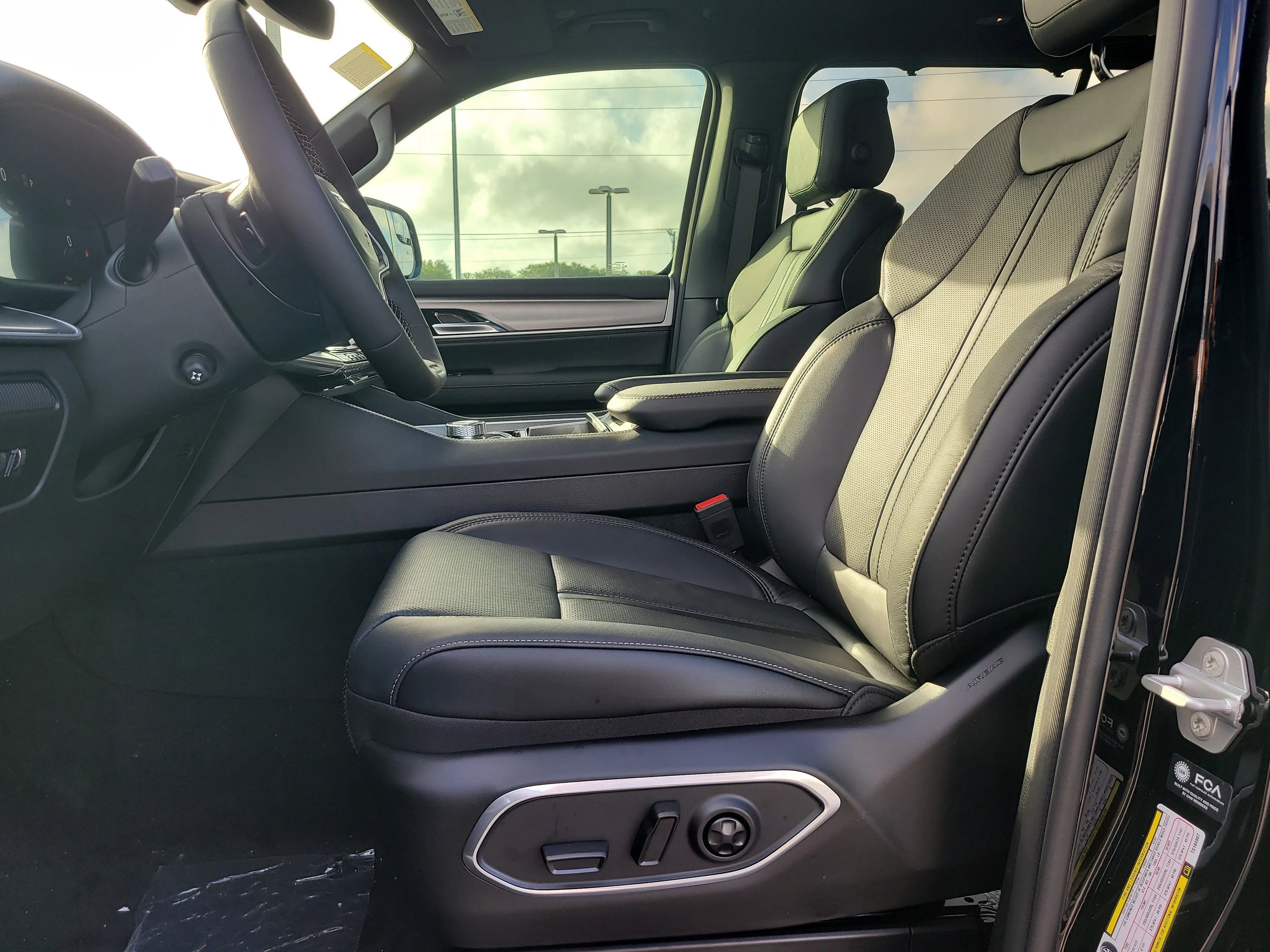 New 2026 High Gloss Black Jeep Limited Reserve image 16