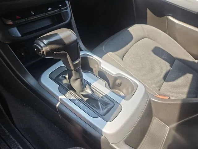 Used 2019 SUMMIT WHITE Chevrolet 4WD LT image 23