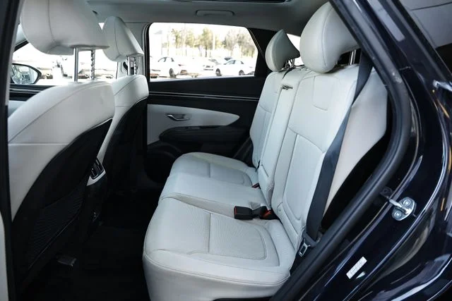 Used 2023 Deep Sea Hyundai SEL Convenience image 26