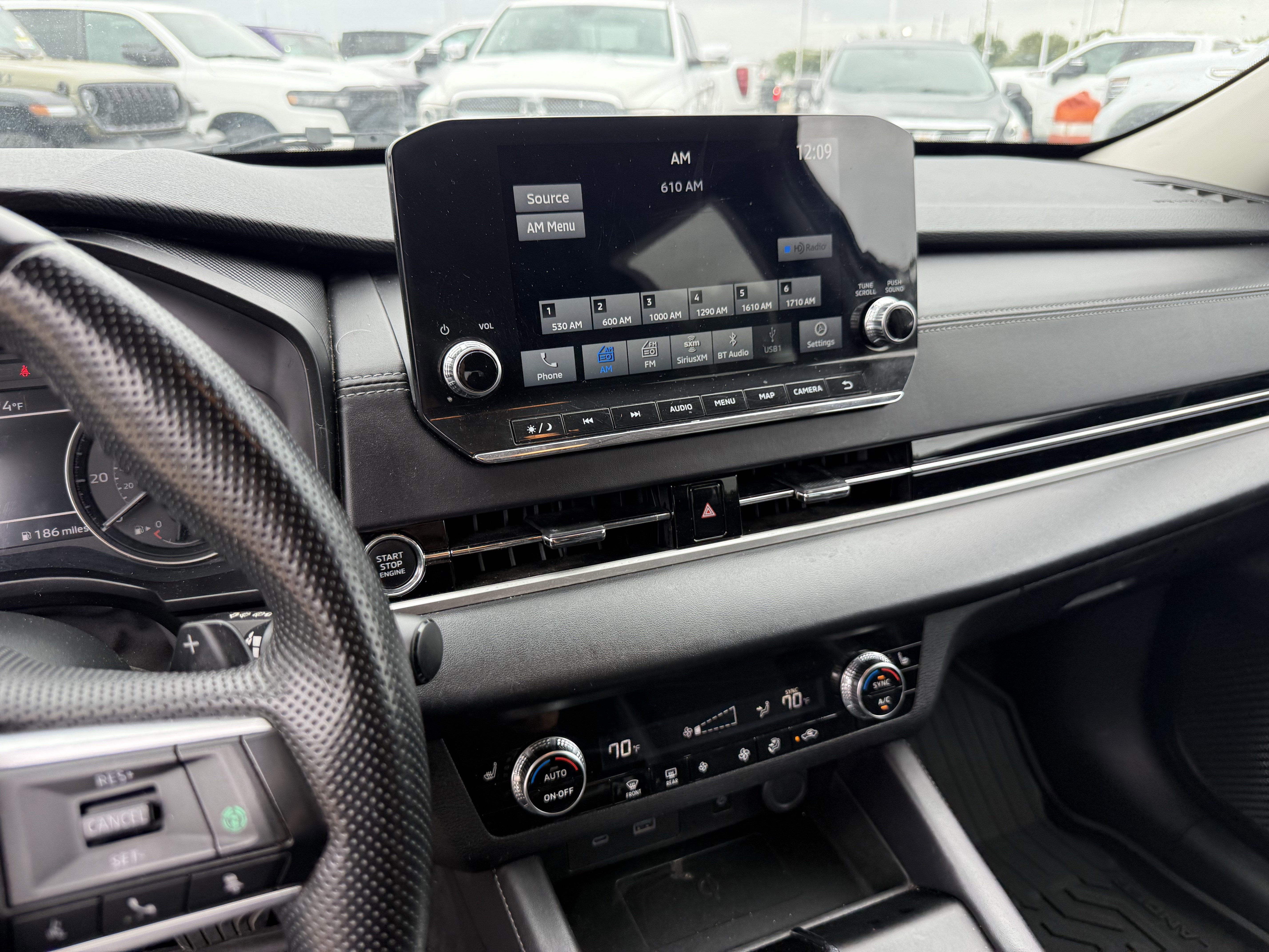 Used 2024 Gray Mitsubishi SE image 18
