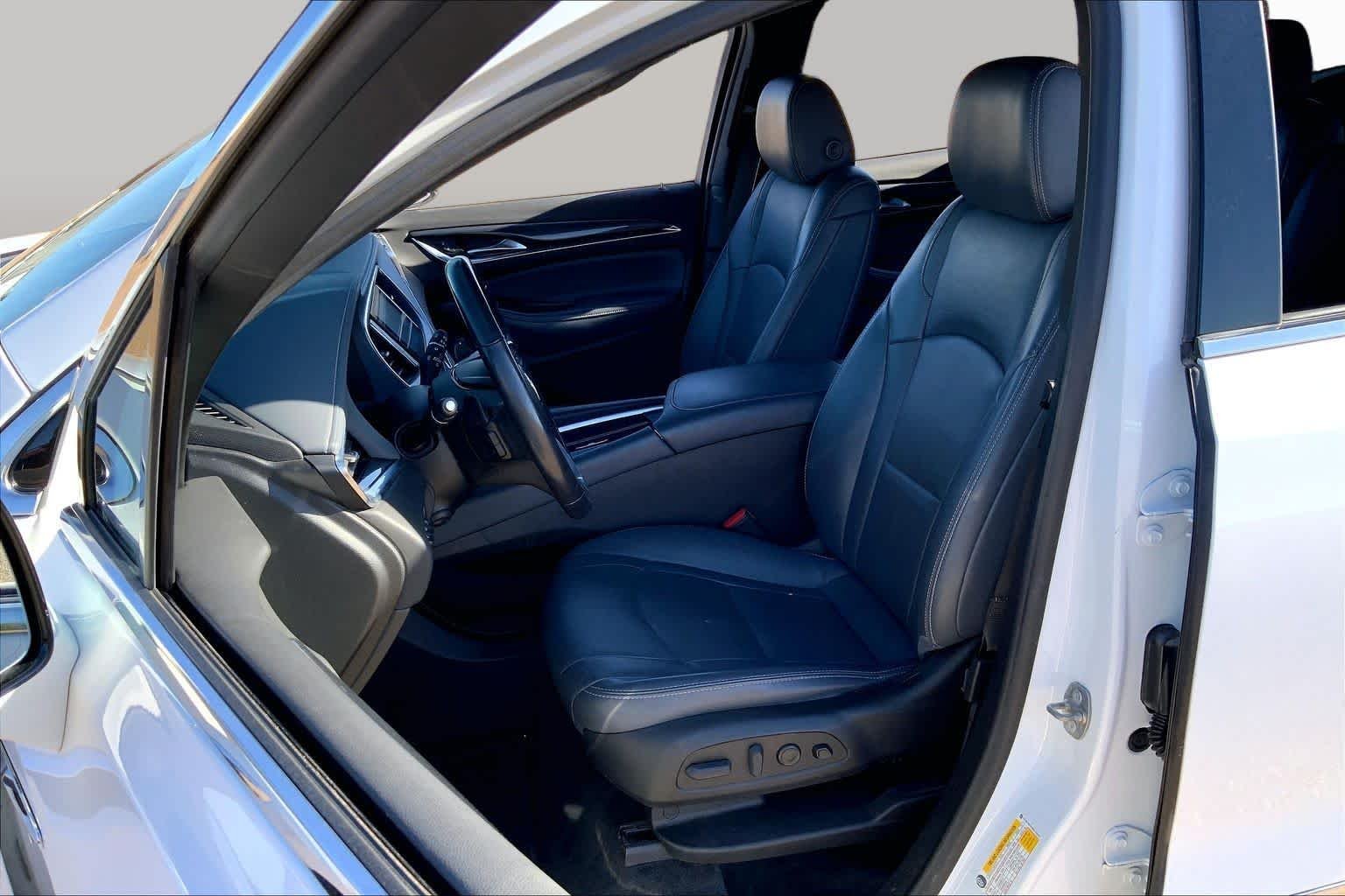 Used 2022 Summit White Buick Premium image 8