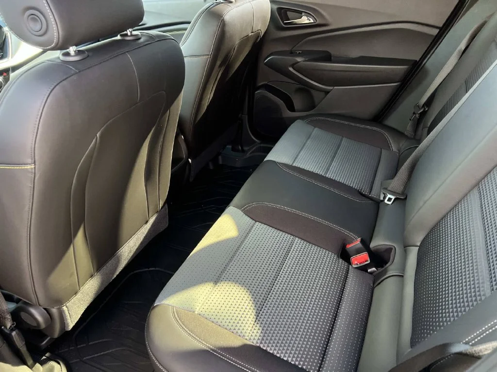 2026 Chevrolet Trax LT - Photo 9