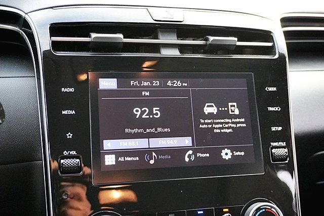 Used 2024 White Hyundai SE image 24