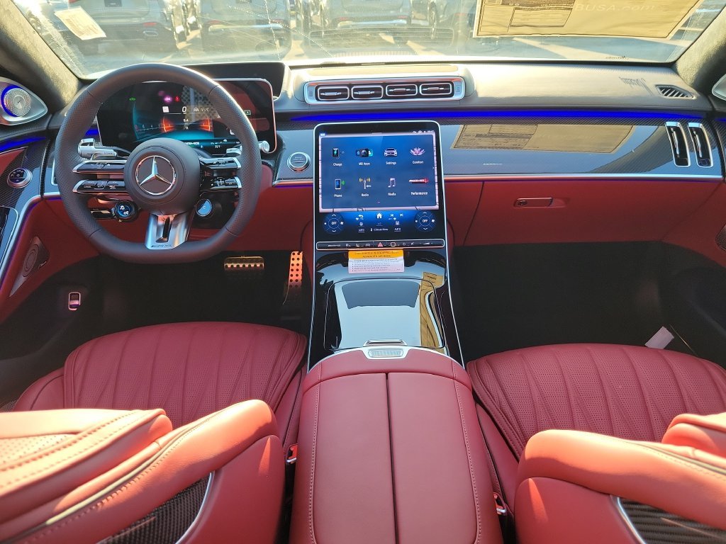 New 2026 MANUFAKTUR Moonlight White Magno Mercedes-Benz AMG® S 63 E 4MATIC® Sedan image 14