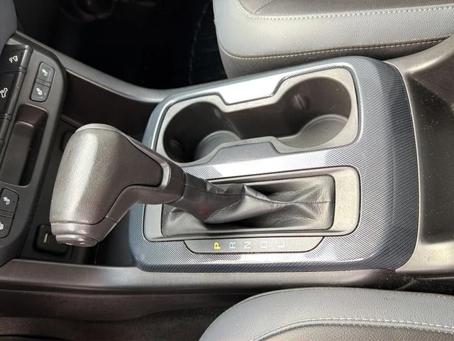 Used 2018 Black Chevrolet Z71 image 24