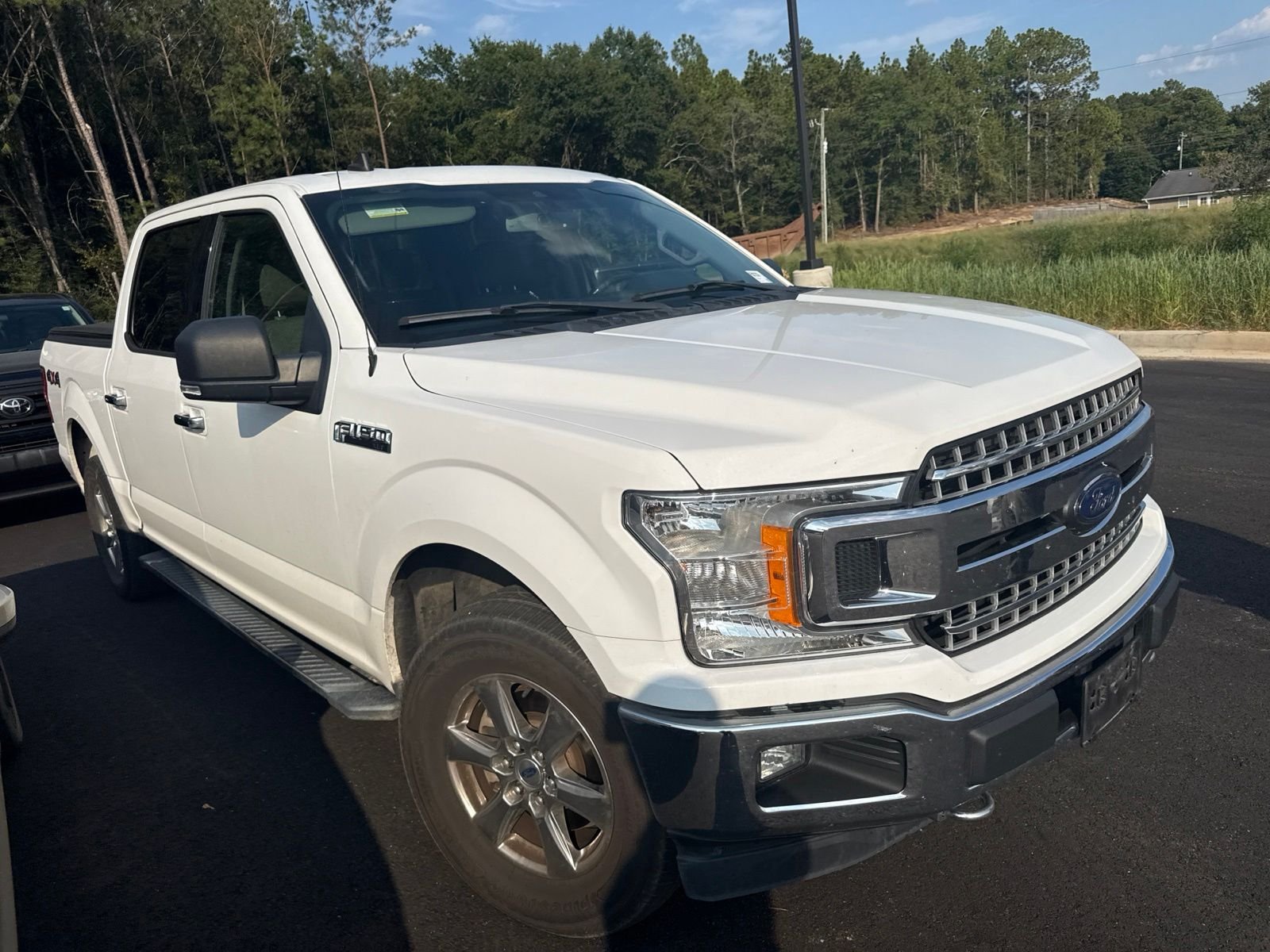 Used 2020 White Ford XLT image 3