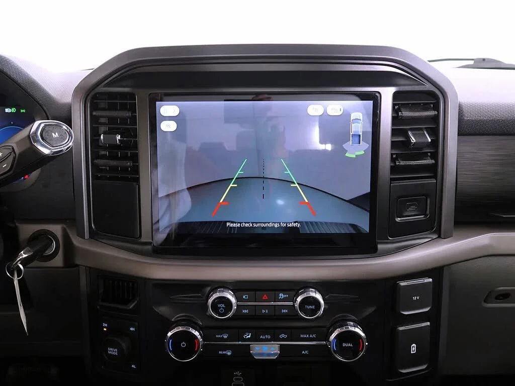 2025 Ford F-150 XLT - Photo 22