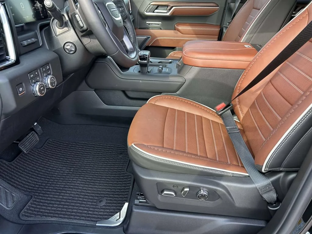 New 2026 Onyx Black GMC Denali Ultimate image 16
