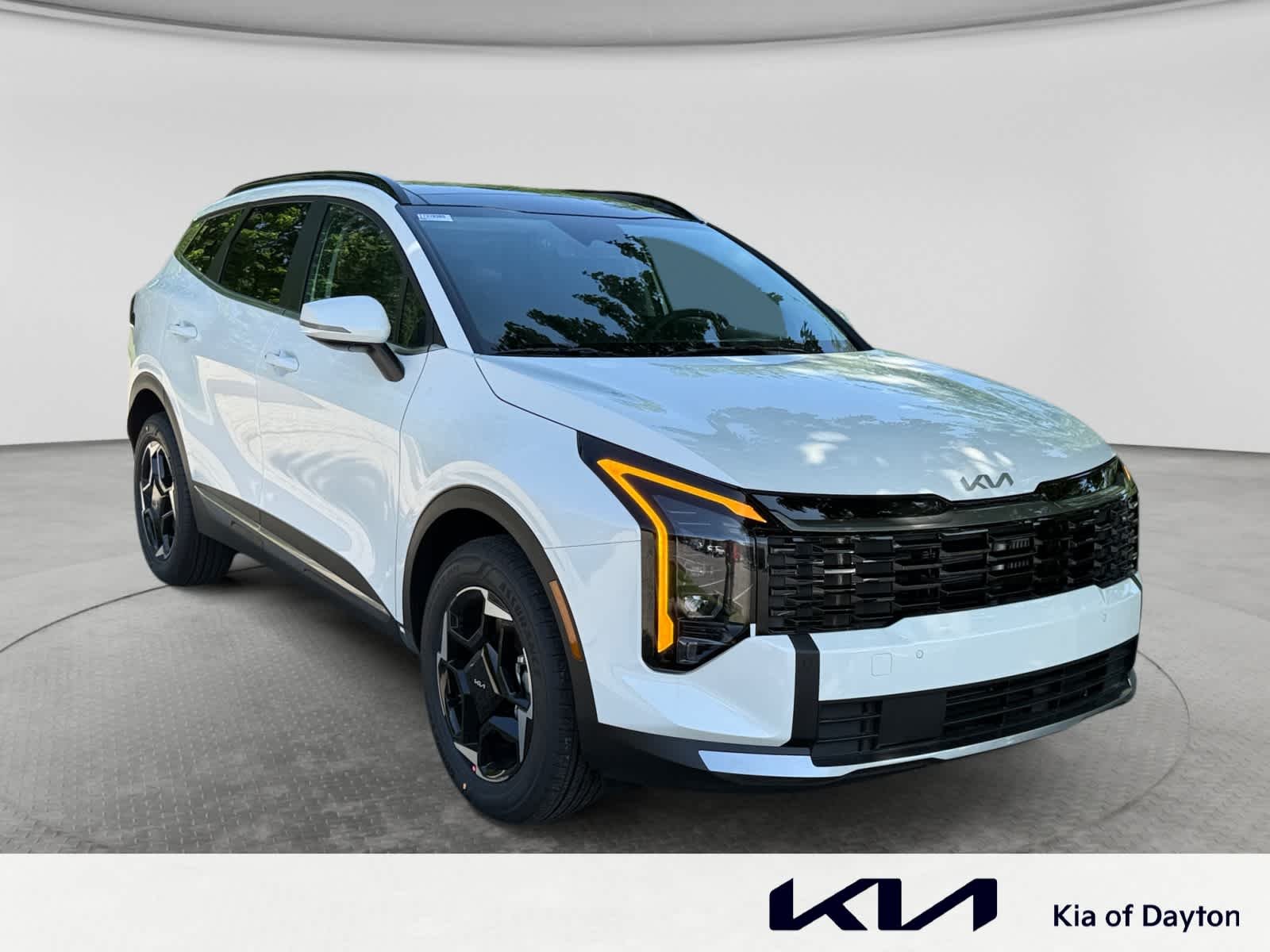 New 2026 Snow White Pearl Kia EX image 3