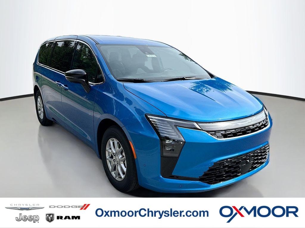 2027 Chrysler Pacifica Select's photo