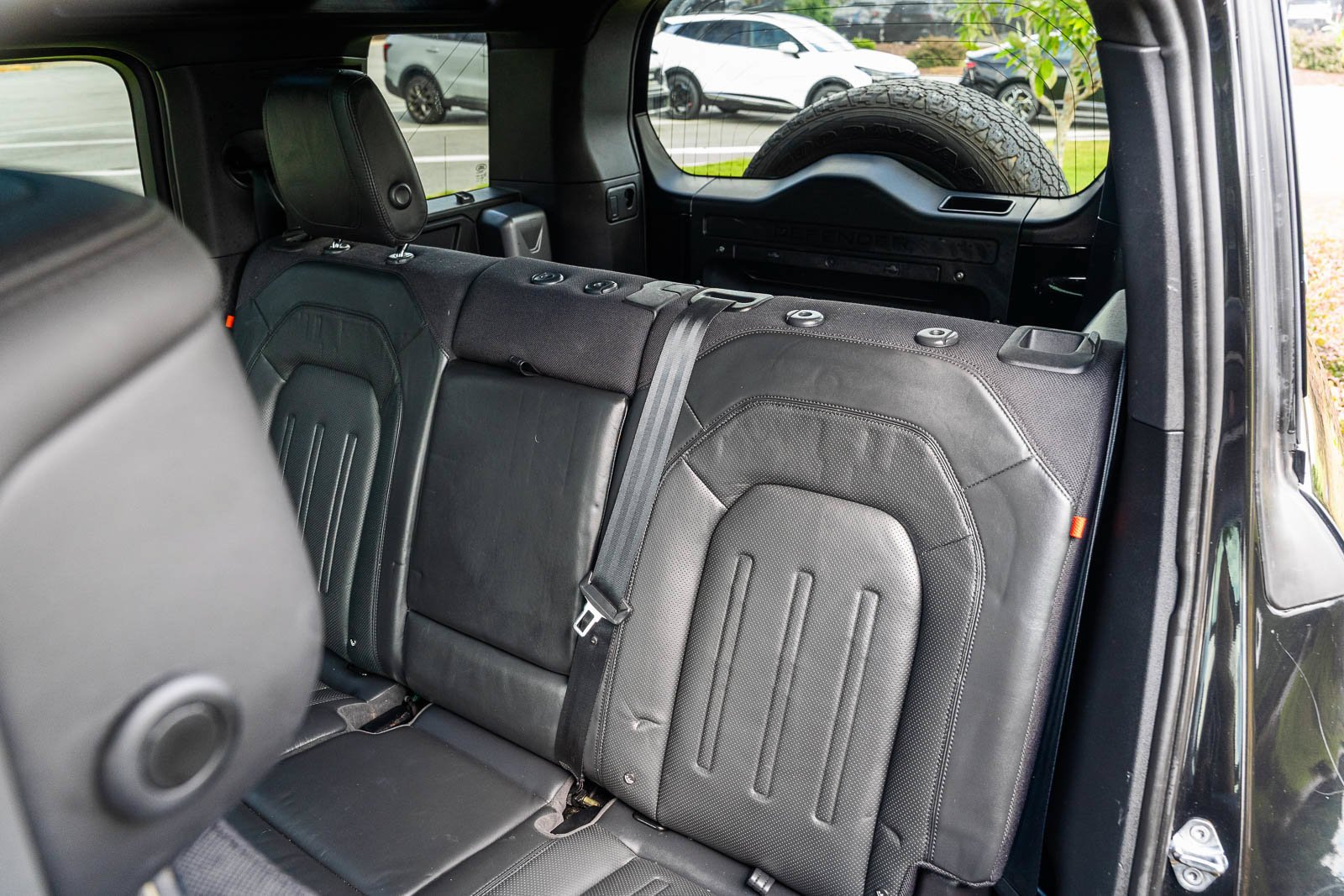 Used 2021  Land Rover X image 29