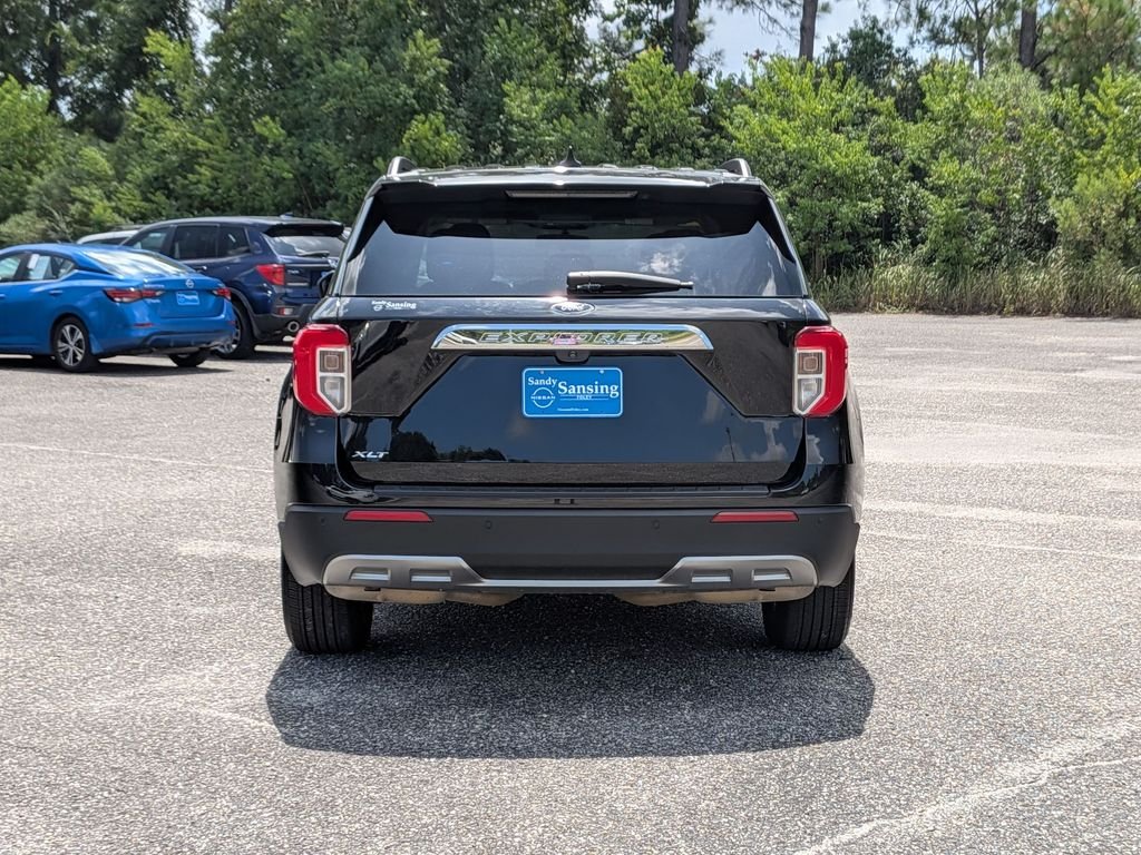 Used 2023 Black Ford XLT image 4