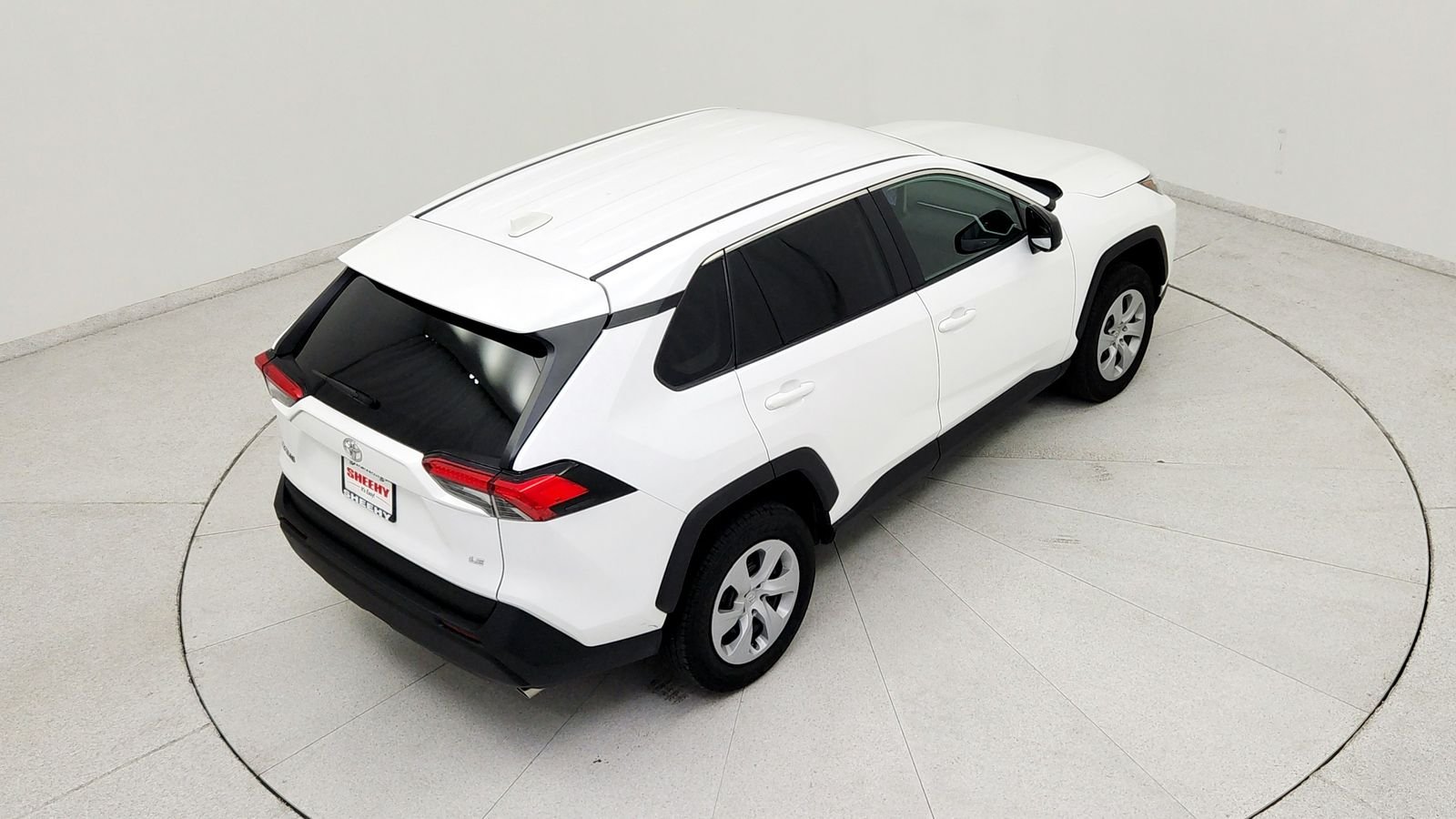 Used 2025 White Toyota LE image 19