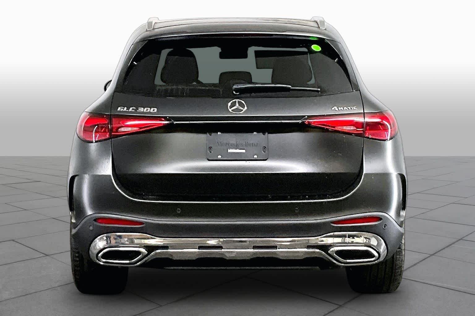 New 2026 MANUFAKTUR Graphite Grey Magno Mercedes-Benz GLC 300 image 5