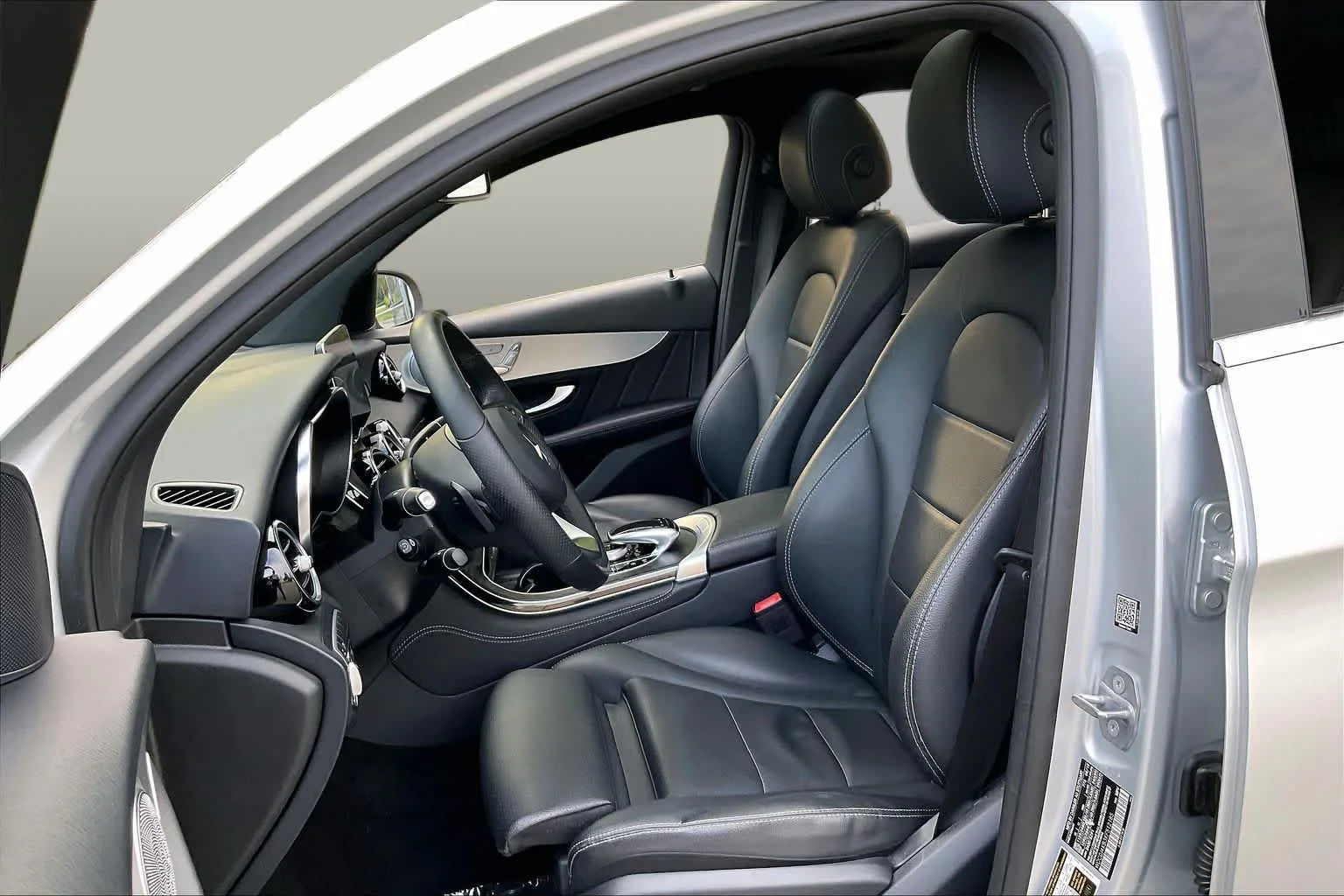 Used 2019 Iridium Silver Metallic Mercedes-Benz GLC 300 image 7