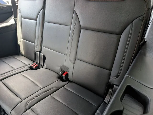 Used 2024 Black Chevrolet High Country image 11