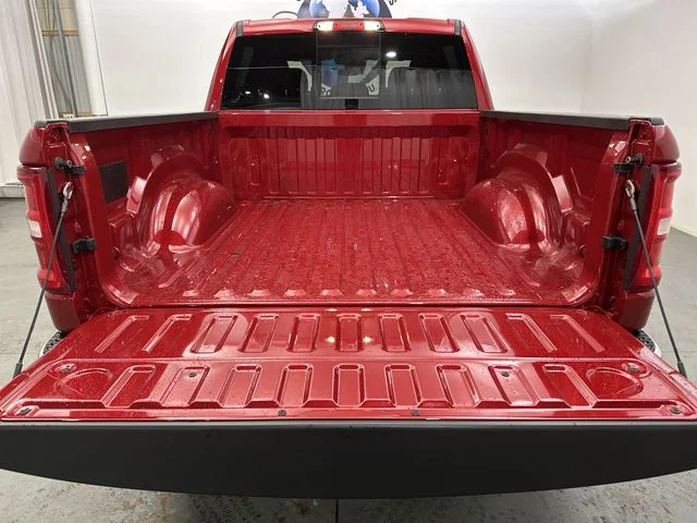 New 2026 Molten Red Pearl-Coat Exterior Paint RAM Big Horn/Lone Star image 21